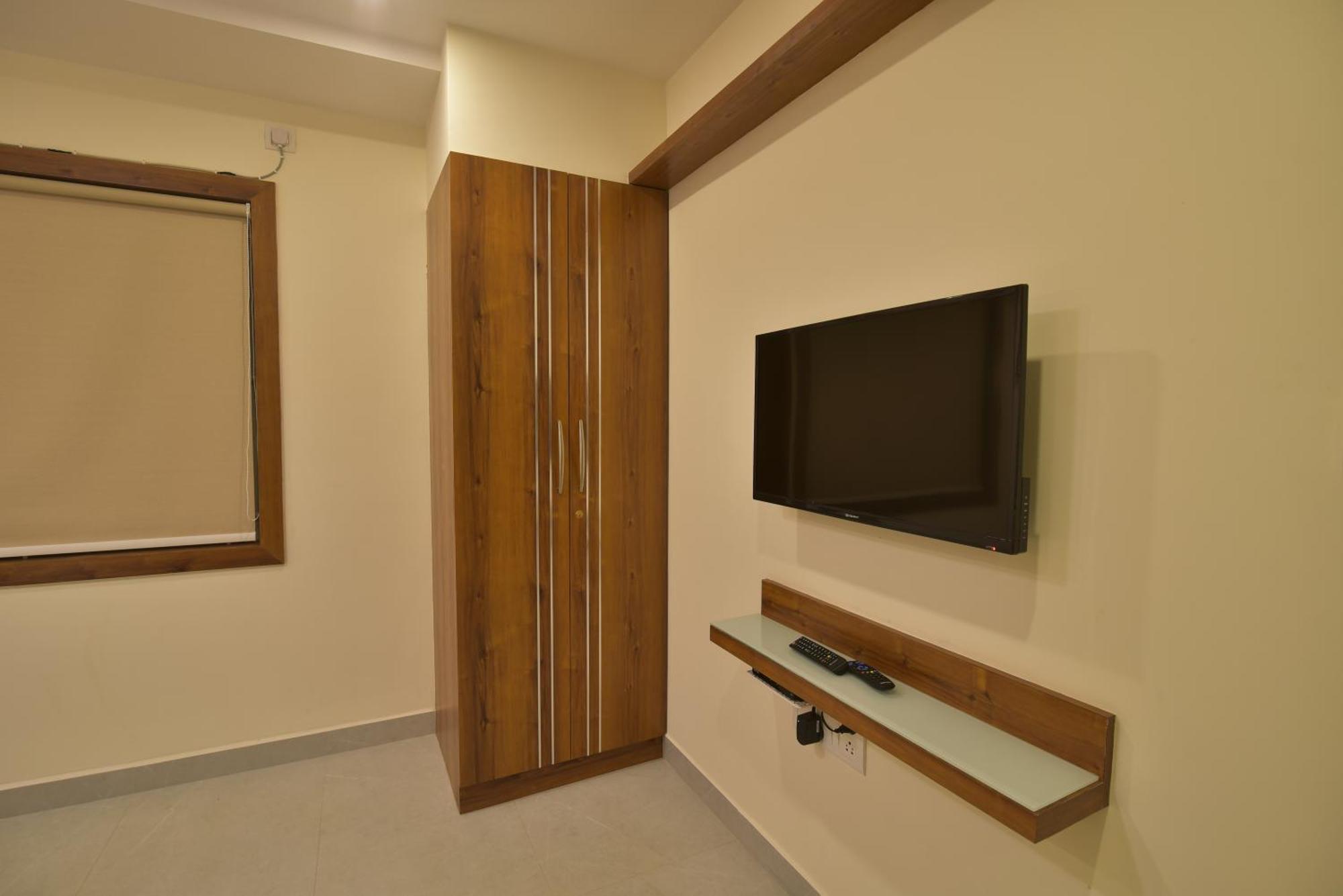 Address 24 Inn Bangalore Exteriör bild