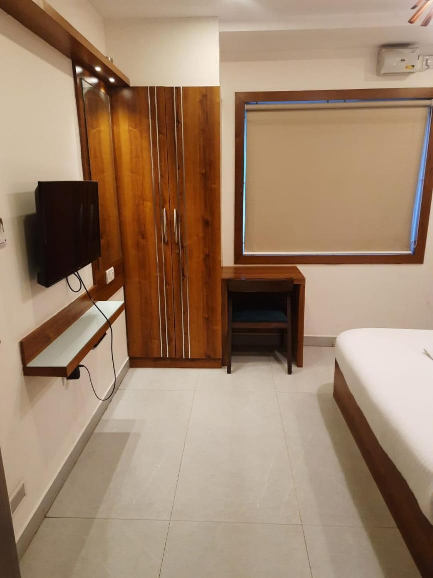 Address 24 Inn Bangalore Exteriör bild